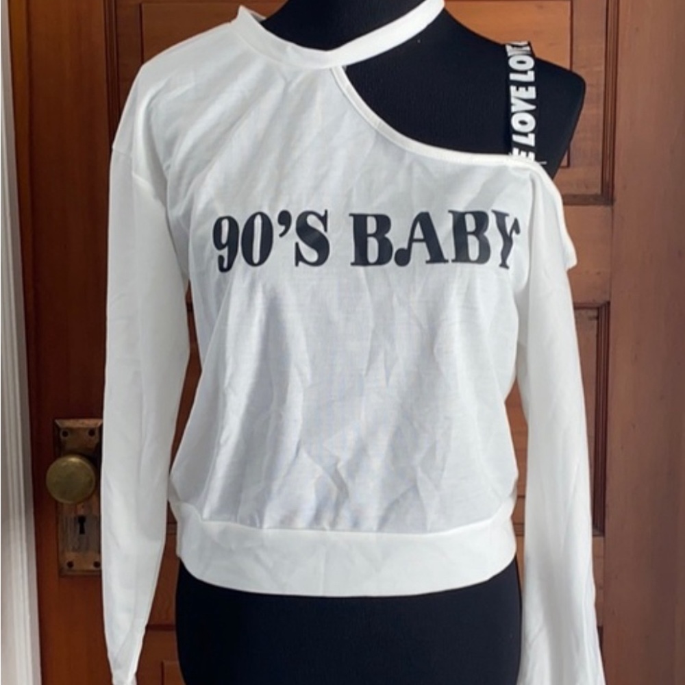 3/$15. Bundle sale SHEIN 90’s OVERSIZED SMALL T-shirt